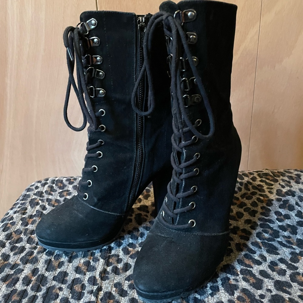 Colin Stuart Lace Up Heeled Boots